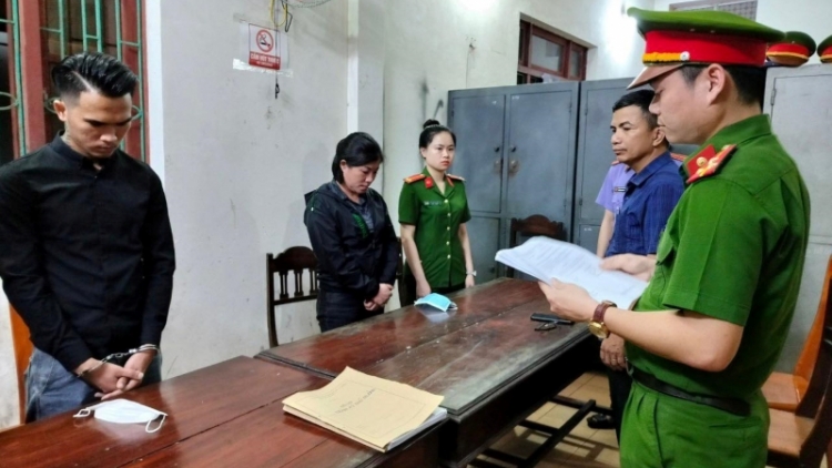 Quảng Bình: G’lơc chữ ký, pay đươi dấu âng trường đoọng bhrợ học bạ căh lalua đoọng ha bấc học sinh