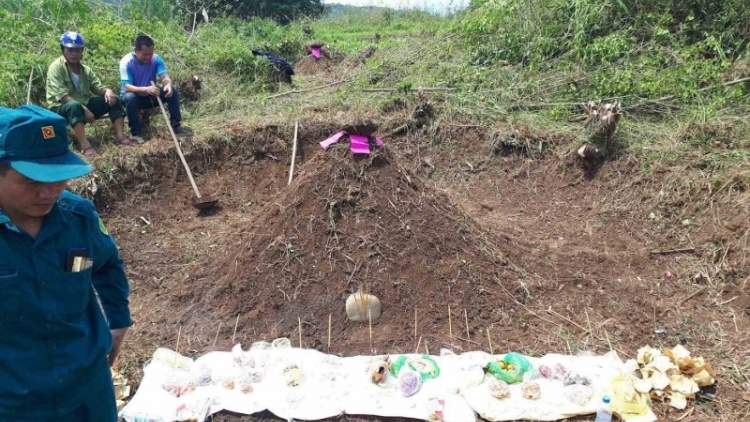 Bhiệc bhuốih cáih ping xal manứih Tày Bình Liêu, Quảng Ninh