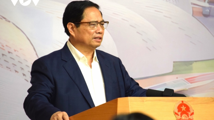 Thủ tướng Phạm Minh Chính k’đhơợng bhrợ Pr’họp g’lúh 5 ooy apêê dự án chr’nắp k’tiếc k’ruung, chr’nắp bha lâng ngành Giao thông vận tải