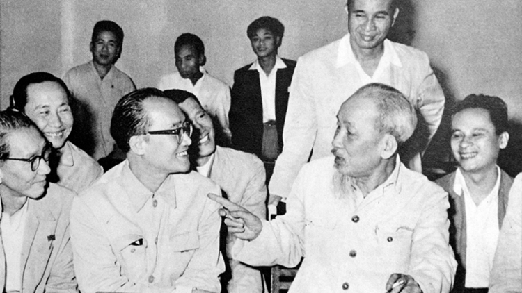 DRAP AR HO CHI MINH, MBAIK TROY BA JALAN, PAHADAH YAOM GLAONG BANGSA SAONG SAMAN BAHRAU