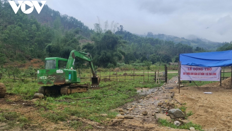 Bh’nơơn liêm choom tơợ bh’rợ ra pă đha nuôr ăt ma mông zr’lụ da ding ca coong Quảng Nam