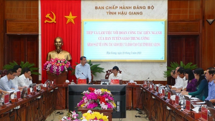 PHAOK AKAOK MBAN TUYEN GIAO TRUNG ƯƠNG VŨ THANH MAI NGAK BRUK HAONG TINH HẬU GIANG