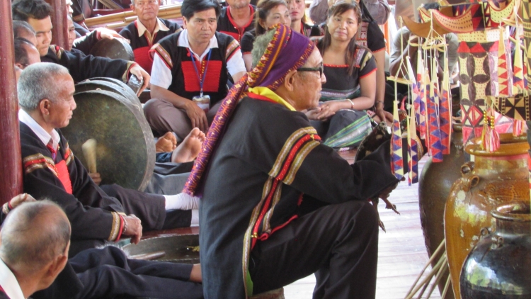 Y Mang – knuă druh khăp kơ bruă ksiêm duah, kriê pioh dhar kreh mnuih Sêdang