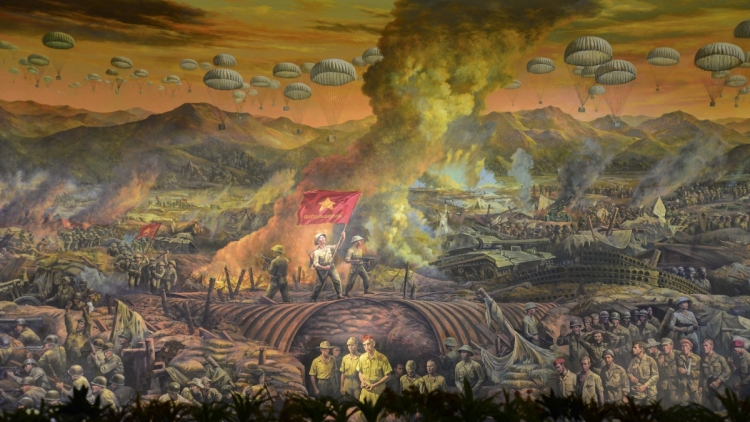 BẠI VẰN BƯƠN 5 DÚ BÚNG ĐIN ĐIỆN BIÊN PHỦ PỬA PÀY