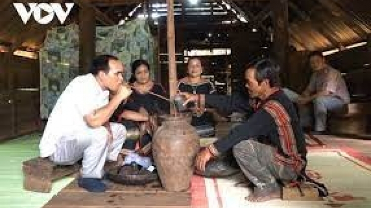 Hdơr kơ Awa (Nhớ ơn Bác)