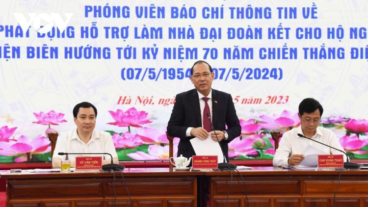 T’ngay 12/5 vêy ta bhrợ bh’rợ ta đang moon zooi bhrợ đong ắt đại đoàn kết đoọng ha pr’loọng đong đharựt âng tỉnh Điện Biên