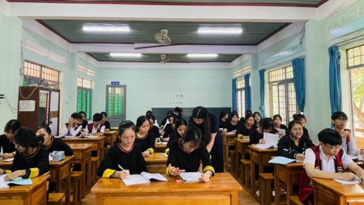 Nai ntĭm kon se nti Gia Lai nsrôih an rơh thi THPT