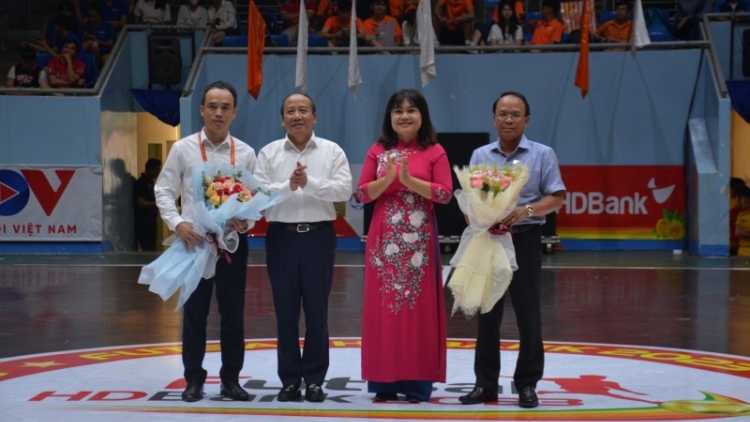 Ntơm ƀư giải Futsal HDBank sinh viên nkual Tây Nguyên 2023 