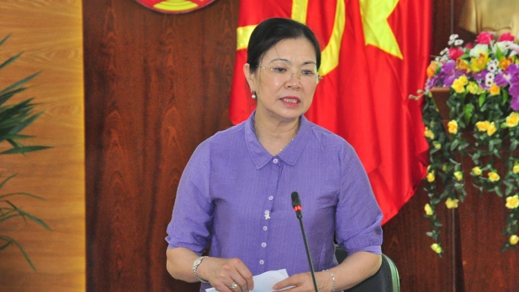 Pa dưr c’rơ chr’năp lêy cha mêệt âng Mặt trận cơnh lâng chính sách pa dưr zr’lụ đhanuôr acoon coh lâng da ding ca coong