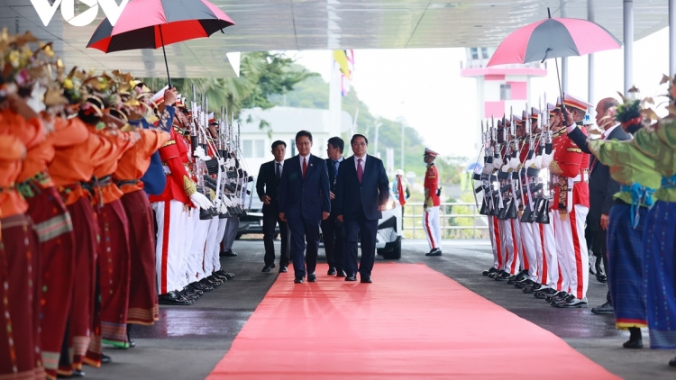 THU TUONG RAJAEI NAO TAL DI INDONESIA HU MBAOK DI NYAOM BIAI PAKAT GLONG ASEAN MBANG KA 42