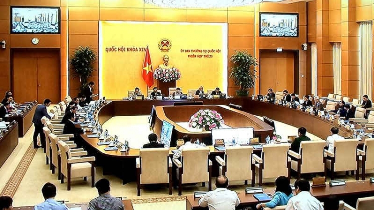 Ủy ƀan Thường vụ Quốk hội sơn đờm pơrjum dơ̆ 23