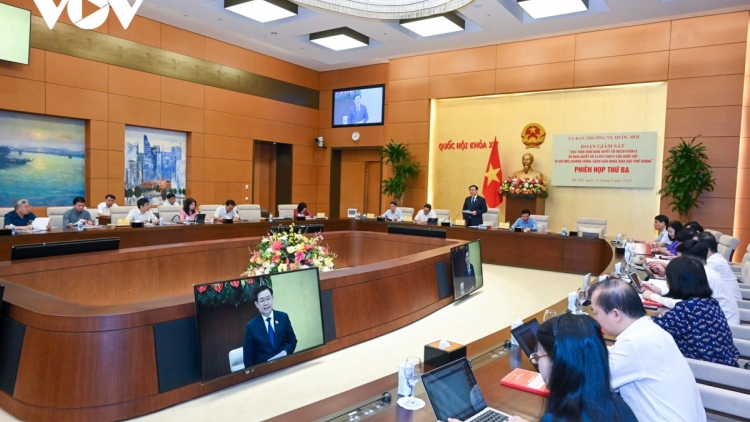 ពត៌មាន ម៉ោង​ ៦