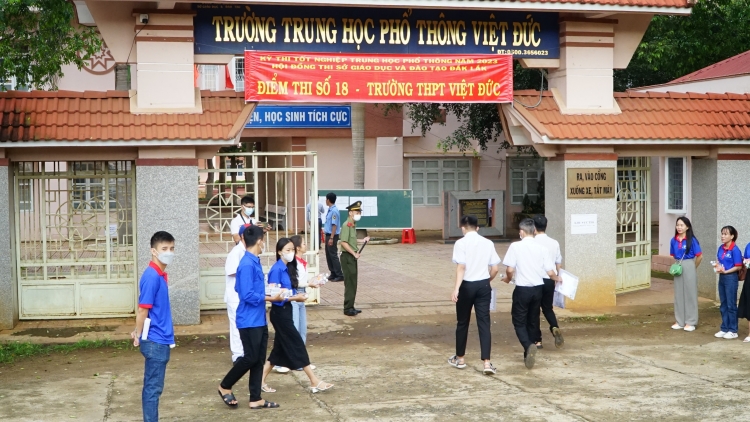 Dak Lak: ‘Măng thi tốt nghiệp THPT 2023 đei pơgơ̆r sơđơ̆ng ‘lơ̆ng