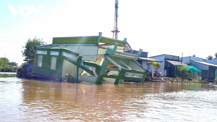 បញ្ហាបាក់ច្រាំងទន្លេនៅខេត្តកាម៉ាវ -ស្រុក១ត្រូវបាក់ដី ៤៥លើក។