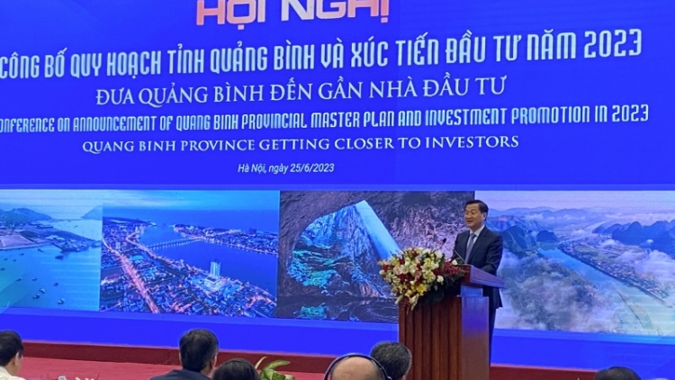 Phŏ Thủ tướng Lê Minh Khái vang truh hop akŏm Pơtrŭt tơmơ̆t jên jang dêh char Quảng Bình 2023