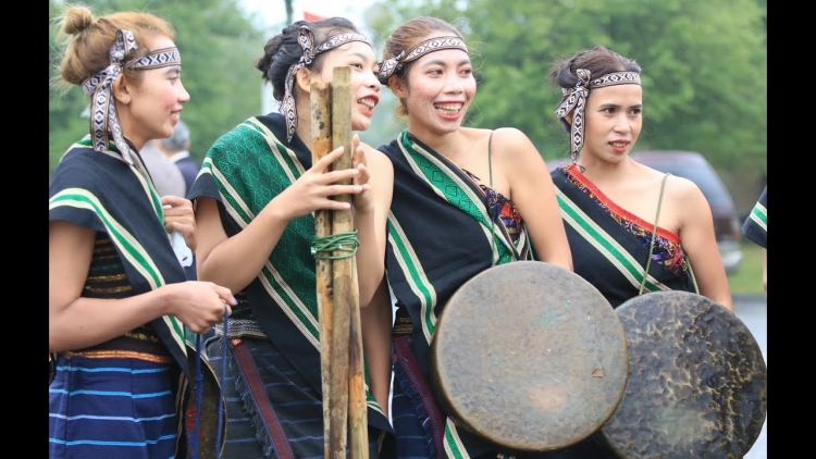 Pơchân kuăn cháu mơ-eăm kơhnâ pêi cheăng kâ