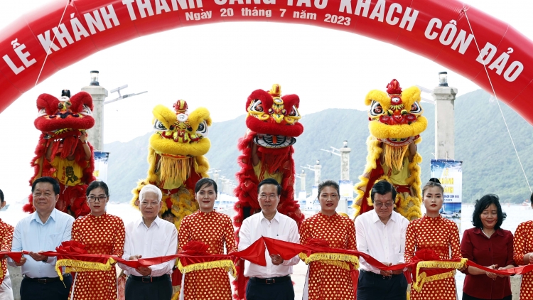 Jơnum tơgŭ man pơkra hăng mă yua ring bruă yôm ƀơi Côn Đảo