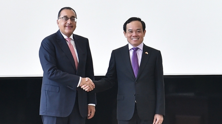 Pôa Trần Lưu Quang, Ngế pro xiâm phŏ hnê ngăn tơnêi têa tơpui tơno ƀă Ngế pro xiâm hnê ngăn kong têa Egipto