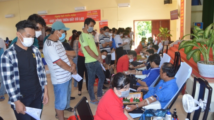 Sóc Trăng tân đôr bh’rợ ting cher đoọng a ham