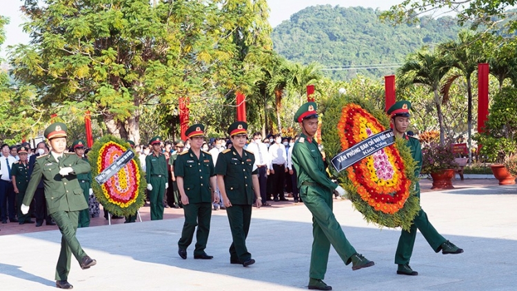 PAHADAR, BA DAR 108 TALANG LIỆT SỸ URANG LIN VIỆT NAM METAI LAHIK DALAM MESRUH METAI DI TANEH IA CAMPUCHIA SAONG DALAM TANEH IA