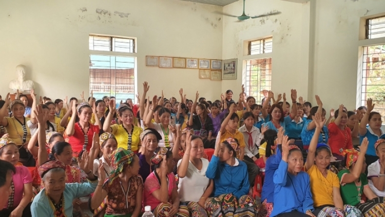 Tah mâu tơdroăng tơvâ tơbleăng Tơdroăng Tơnêi têa mơnhông cheăng kâ rêh ối kơpong hdroâng kuăn ngo ƀă kong ngo