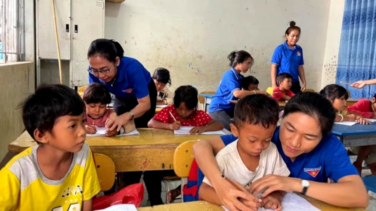 Tơdroăng pêi cheăng Rơnó pơtê hriâm pêi tơdroăng lĕm a Dak Lak ai hên tơdroăng pêi a kơpong pá puât