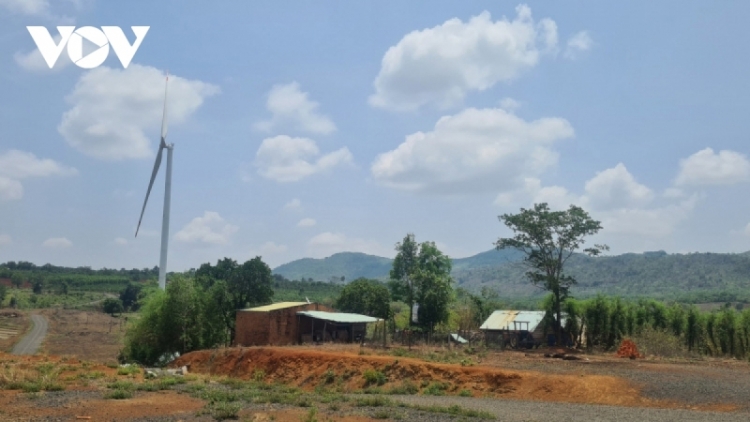 Gia Lai: Akâo klei đru kơ dŭm gŏ sang dôk ti gŭ dhiăr bi êran pui kmlă hŏng ai angĭn ti kdriêk Čư̆ Pưh 