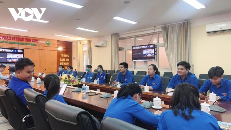 យុវវ័យខេត្តវិញឡុង សកម្មបដិសេធពត៌មានបំពុលលើបណ្ដាញសង្គម។