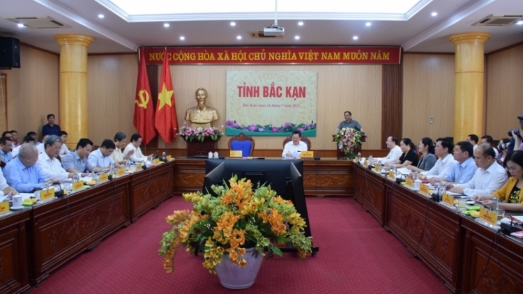 Thủ tướng Phạm Minh Chính pah kan đah Ban thường vụ N’gor ủy Bắc Kạn