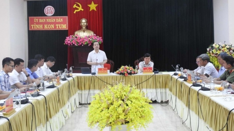 Khul bơ̆ jang Hơnih tơm vei lăng Kơtơ̆ng ang păng Pơre nơ̆r kơ yuơ Thứ trưởng Phạm Đức Long, kơdră jang lơ̆m Hơnih chĕp pơgơ̆r pơm kơdră khul hlôi bơ̆ jang hăm dêh char Kon Tum găh tang găn tŏ ‘mi kial pơrăm.