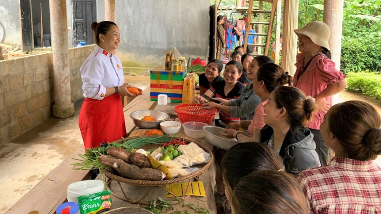 Thừa Thiên Huế: Pa dưr chr’nắp, p’cắh râu ch’na đh’nắh tơợ sâm Bố Chính
