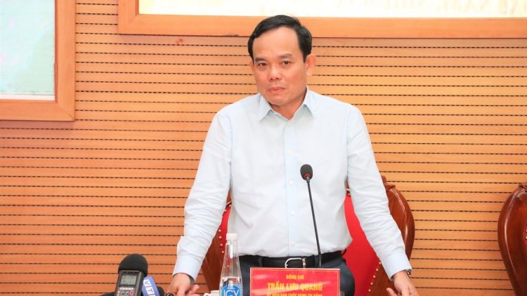 Pôa Trần Lưu Quang, Ngế pro xiâm phŏ hnê ngăn tơnêi têa: Hbrâ ví xía vâ xua kong prâi pro ôh tá tơniăn thế đi đo hbrâ rơnáu