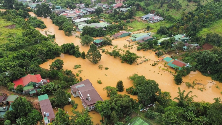 Dak Nông păng Dak Lak tơgŭm ăn kon pơlei tang găn đak lơ̆p