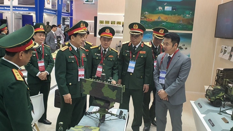 Khua phŭn bruă lĭng kahan Phan Văn Giang nao ti anôk pŏk klei bi kƀĭn Army-2023 