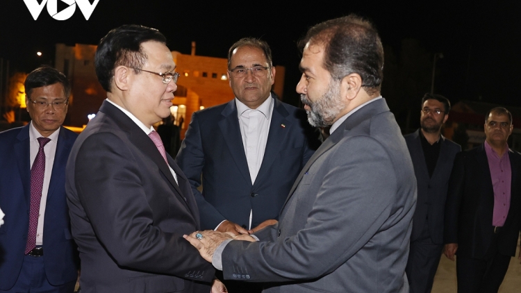 Chủ tịch Quốc hội Vương Đình Huệ pa xang g’luh tước k’tiếc k’ruung Indonesia, Iran