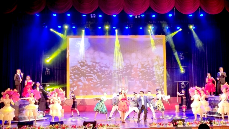 Duh hồl ngan dơ̆ pơrlòng “Dăk Lăk jơnau mpong ntas ngai pa” 