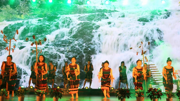 Niam bơnĕ is ngan tìp măt lơh kwèng niam chài đơs crih tam ya đah càr Dăk Nông, lơgar Việt Nam mờ lơgar Ấn Độ 