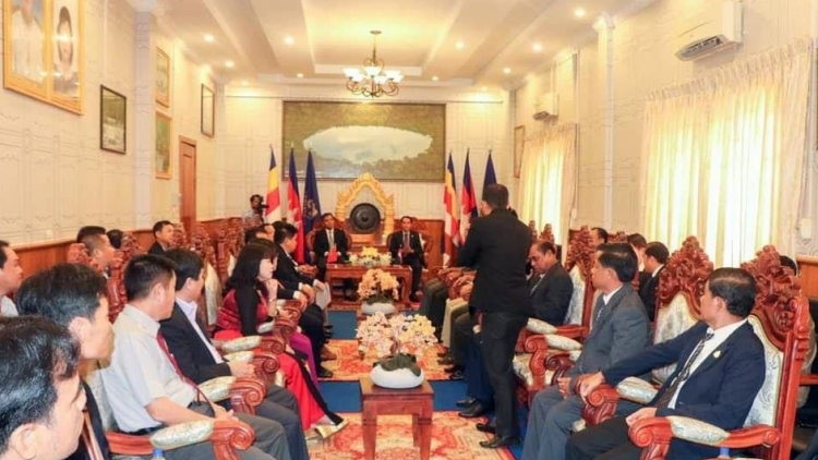 Càr Gia Lai lơh broă mờ càr Ratanakiri, lơgar Campuchia