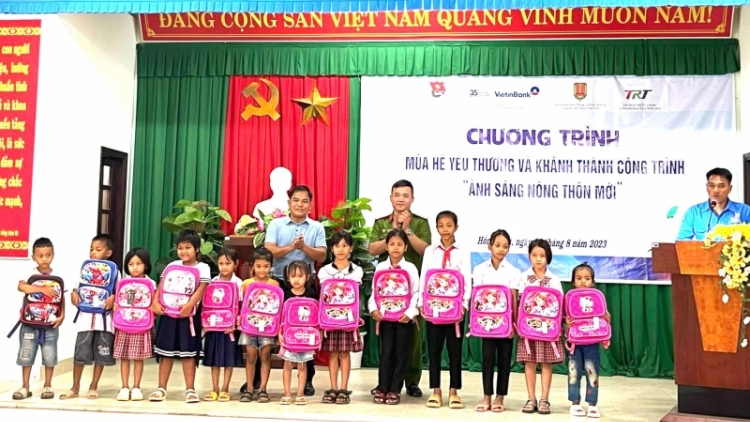 K’ha riêng hun pr’hêl tươc lâng học sinh đha rưt Thừa Thiên Huế bêl c’moo học t’mêê k’noọ tươc