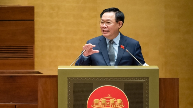 Hội nghị ĐBQH chuyên trách: Lêy oó bhrợ bh’rợ zước – đoọng cắh liêm crêê