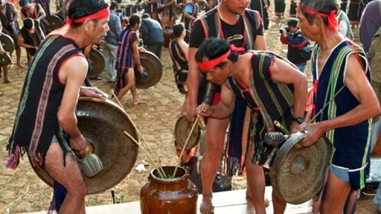 Ba ối dê̆ Dam Teang  