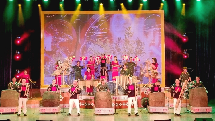 Sơnđờm mut lơh dơ̆ pơrlòng Đơs crih tam ya làng bol càr Dăk Lăk dê dơ̆ 17 