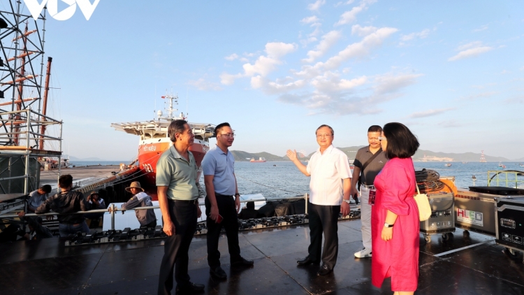 ពត៌មាន​ម៉ោង១៥