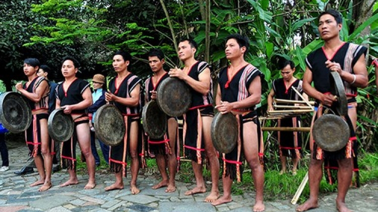 Ba ối dê̆ Dam Teang  (Chàng Teang thương yêu)