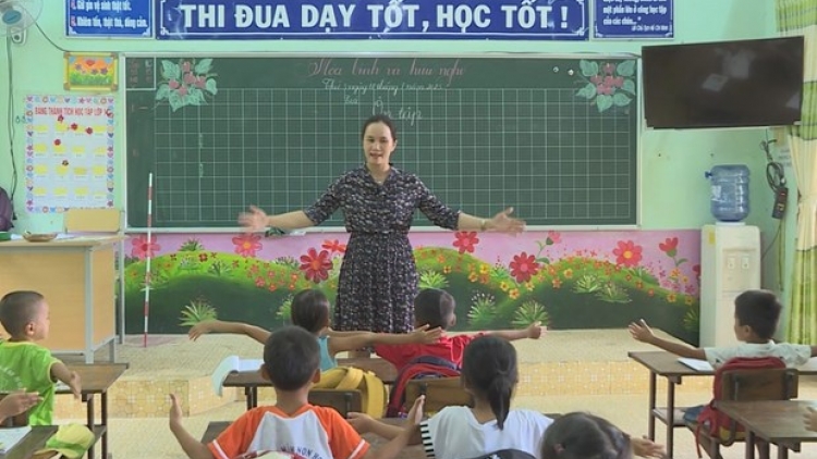 Quảng Ngãi: T’bhlâng pa choom p’rá Việt ha học sinh đha nuôr acoon coh