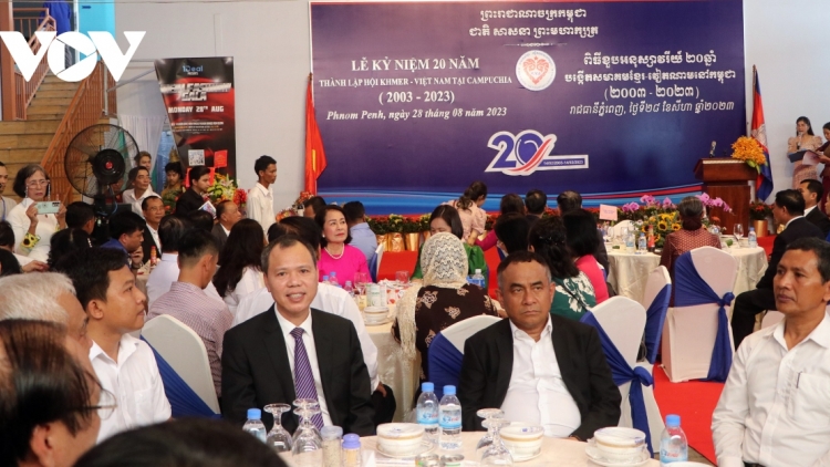 ពត៌មាន ម៉ោង ១៥