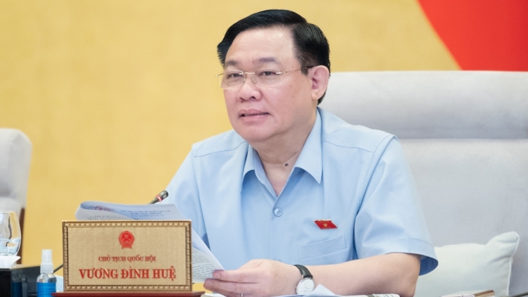 Kơdră Quốc hội Vương Đình Huệ pơgơ̆r hop akŏm mă 26 kơ Anih chĕp kơ̆l pơgơ̆r Quốc hội