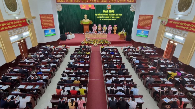 Kon Tum: Ndâk nsơm nău ŭch ƀư sâm geh, n’hao nău kan ƀư tơm bâh ƀon lan kan lŏ mir.