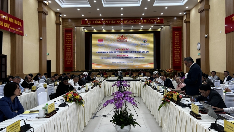 Tâm nchră nău tă ơm gĭt kan dak bah dih mpeh prăk kaih n’hanh dăp rgum neh ntu