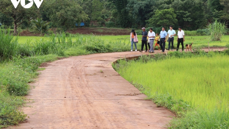 GIA LAI PAMBAK PRAONG BRUK BREI TANEH NGAK JALAN DI BHUM TAPEN NEGAR IA GRAI 